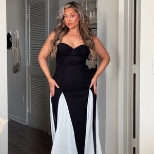 NWT Strapless Black and White Dress